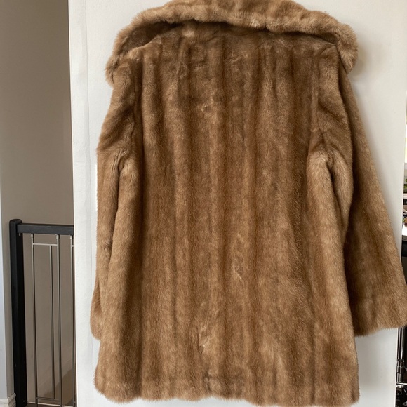 1980’s Brown Faux Fur Jacket. Great condition. - Picture 7 of 7